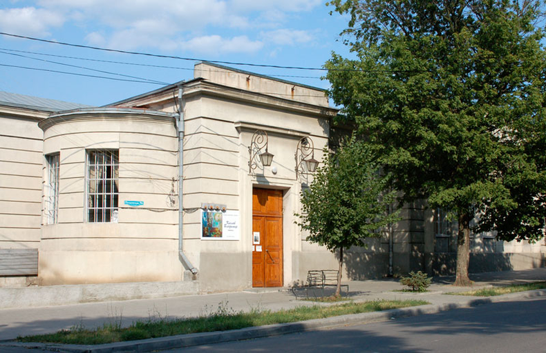 Центральная городская публичная библиотека им. А. П. Чехова)